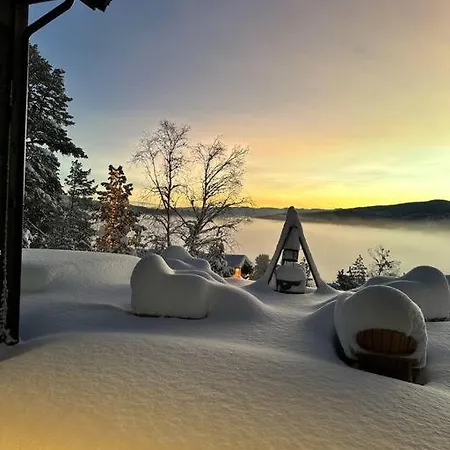 Panorama Out, Jacuzzi,badstu * Kvam (Hordaland)