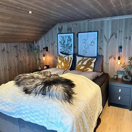 Panorama Out, Jacuzzi,badstu * Kvam (Hordaland)