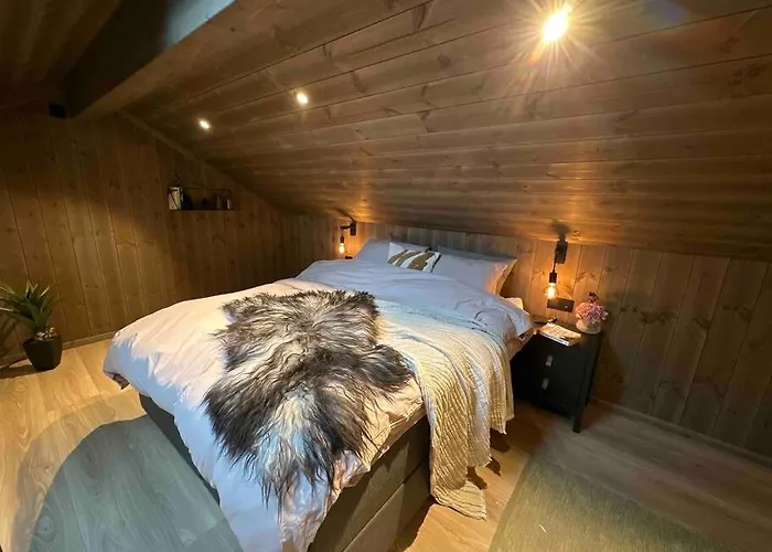 Panorama Out, Jacuzzi,badstu * Kvam (Hordaland)