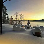 Panorama Out, Jacuzzi,badstu * Kvam (Hordaland)