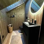 Panorama Out, Jacuzzi,badstu 度假居