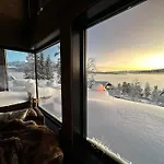 Panorama Out, Jacuzzi,badstu 度假居 Kvam (Hordaland)