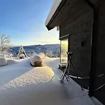Panorama Out, Jacuzzi,badstu 度假居