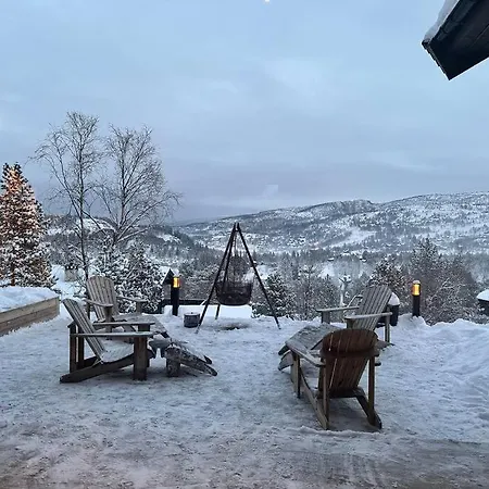 Holiday home Panorama Out, Jacuzzi,badstu Kvam (Hordaland)
